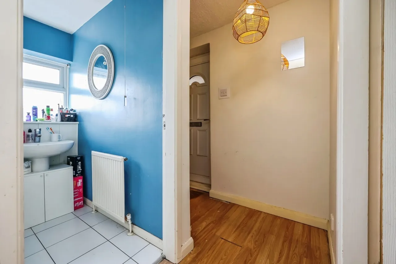 Glapton Lane, Clifton, Nottingham, NG11, photo 7