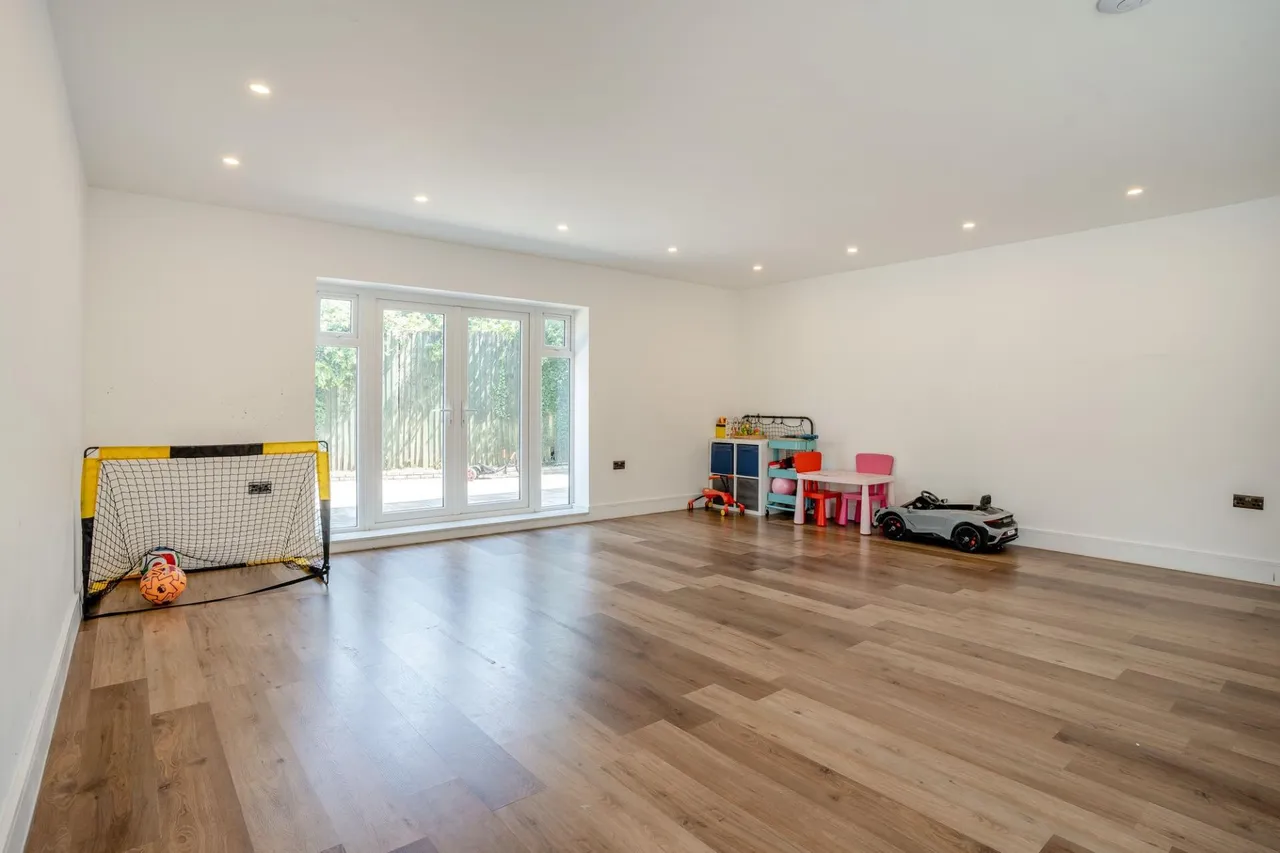 Ty'r Winch Road, Old St. Mellons, CF3, photo 11