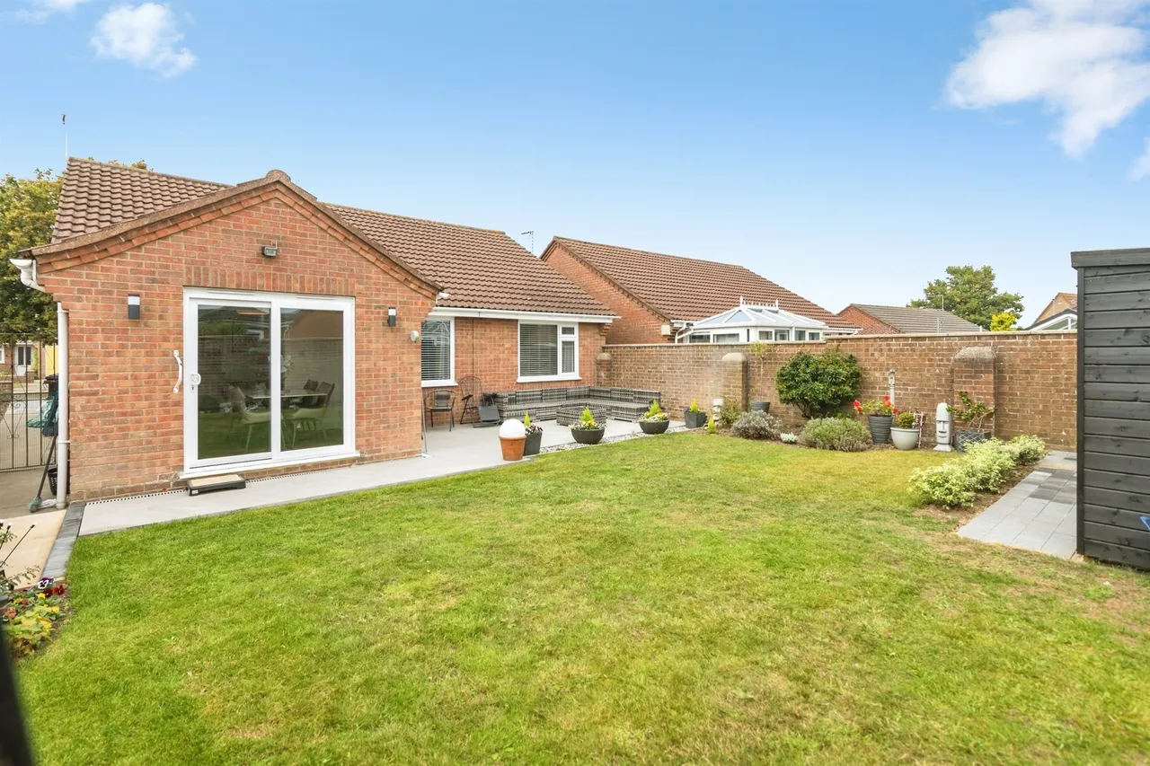 Crestview Drive, Lowestoft, NR32, photo 12