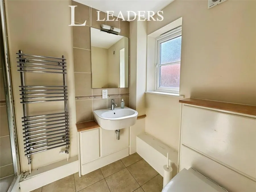 Edith Murphy Close, Birstall, LE4, photo 5