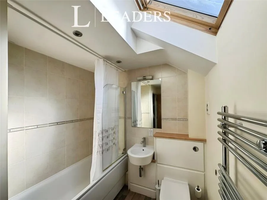 Edith Murphy Close, Birstall, LE4, photo 8