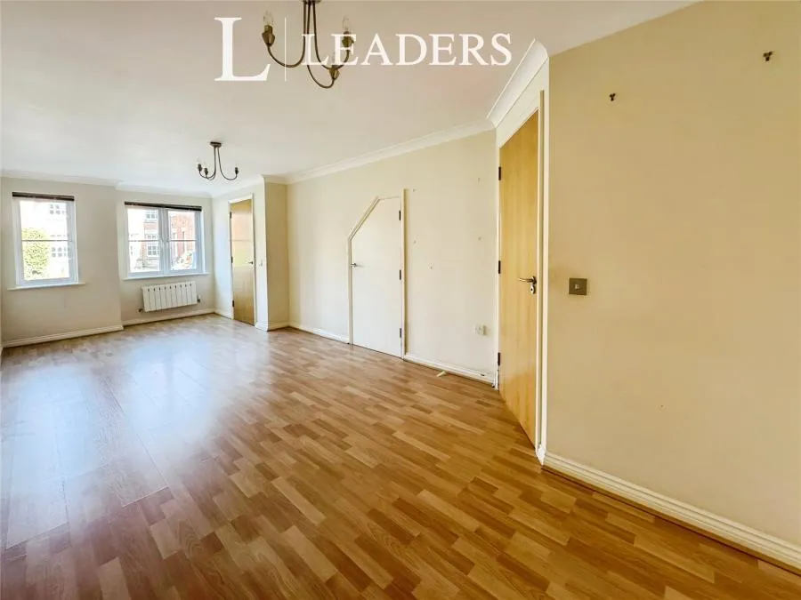 Edith Murphy Close, Birstall, LE4, photo 6