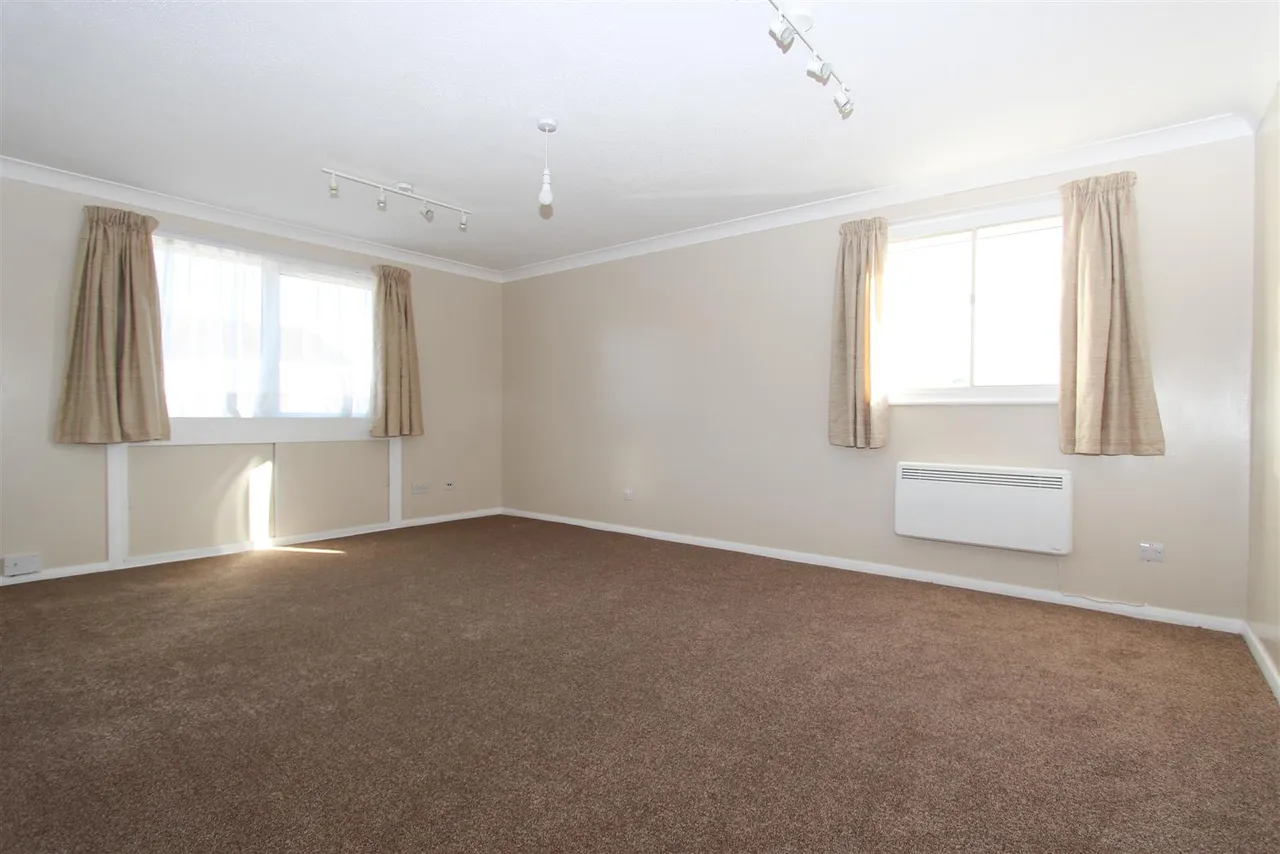 Oakley Close, Isleworth, London, TW7 4HY, photo 4
