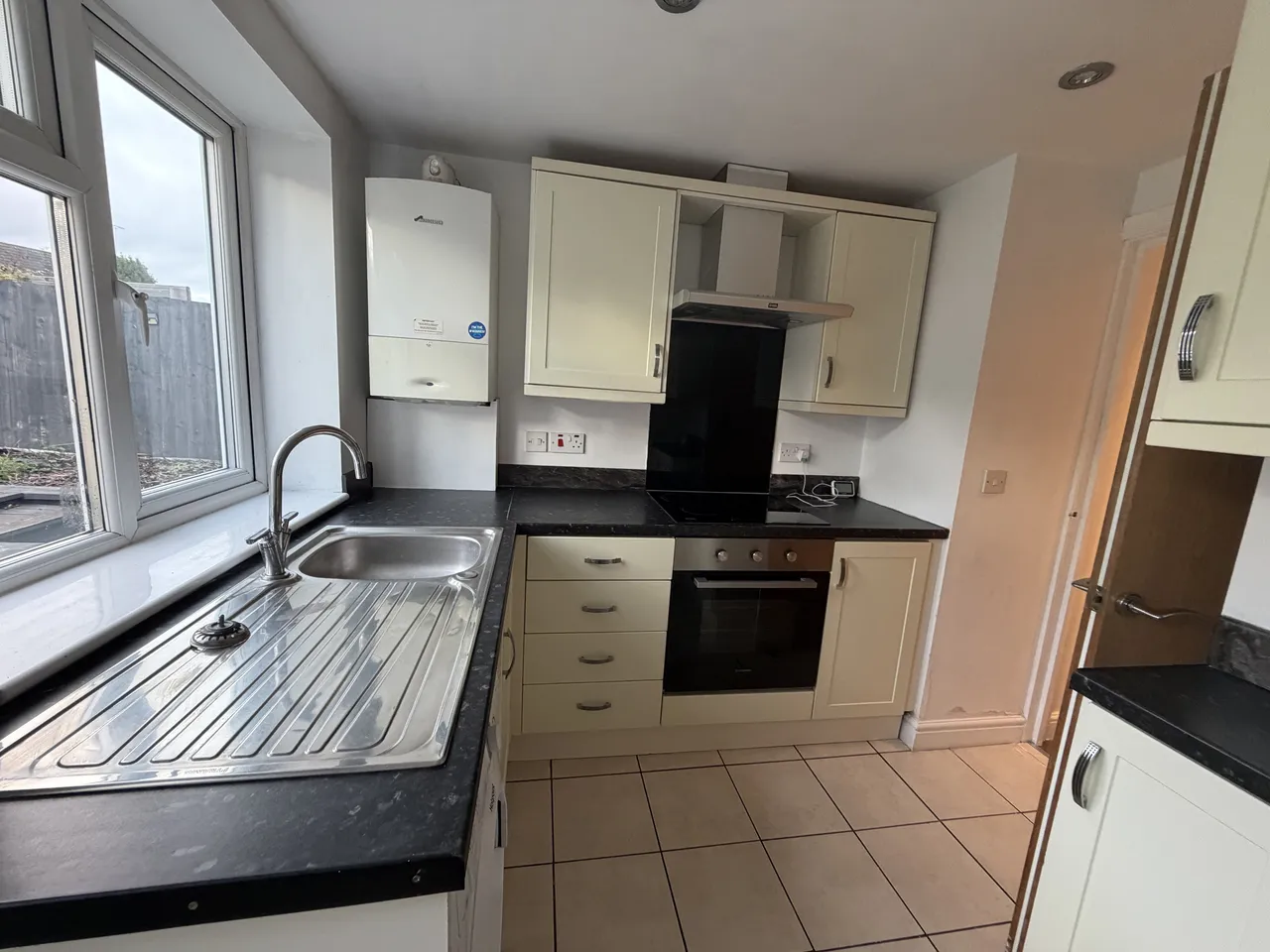 Southfield Avenue, BS15, photo 7