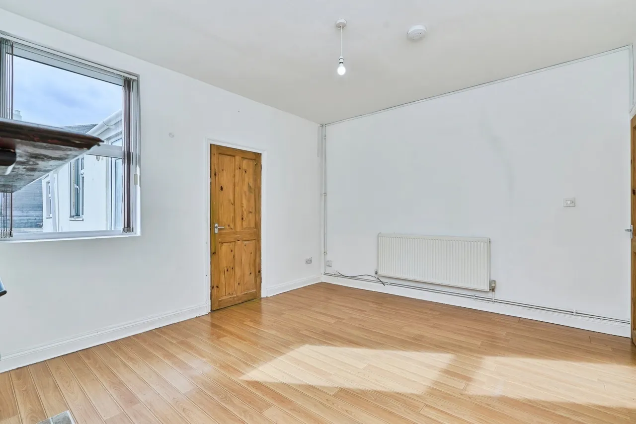 Owen Road, Wolverhampton, WV3, photo 3