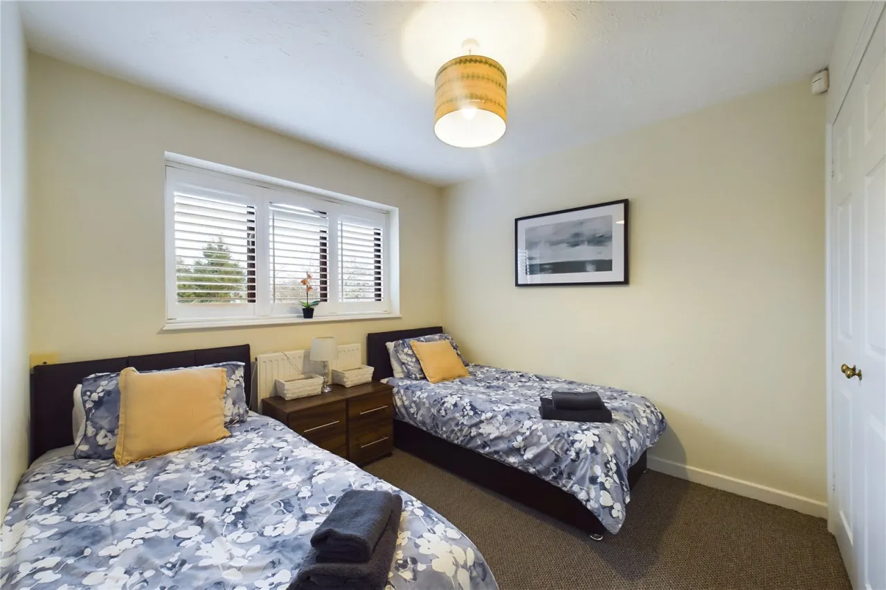 Lamden Way, Burghfield Common, RG7, photo 13