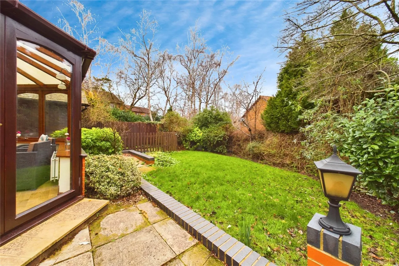 Lamden Way, Burghfield Common, RG7, photo 21