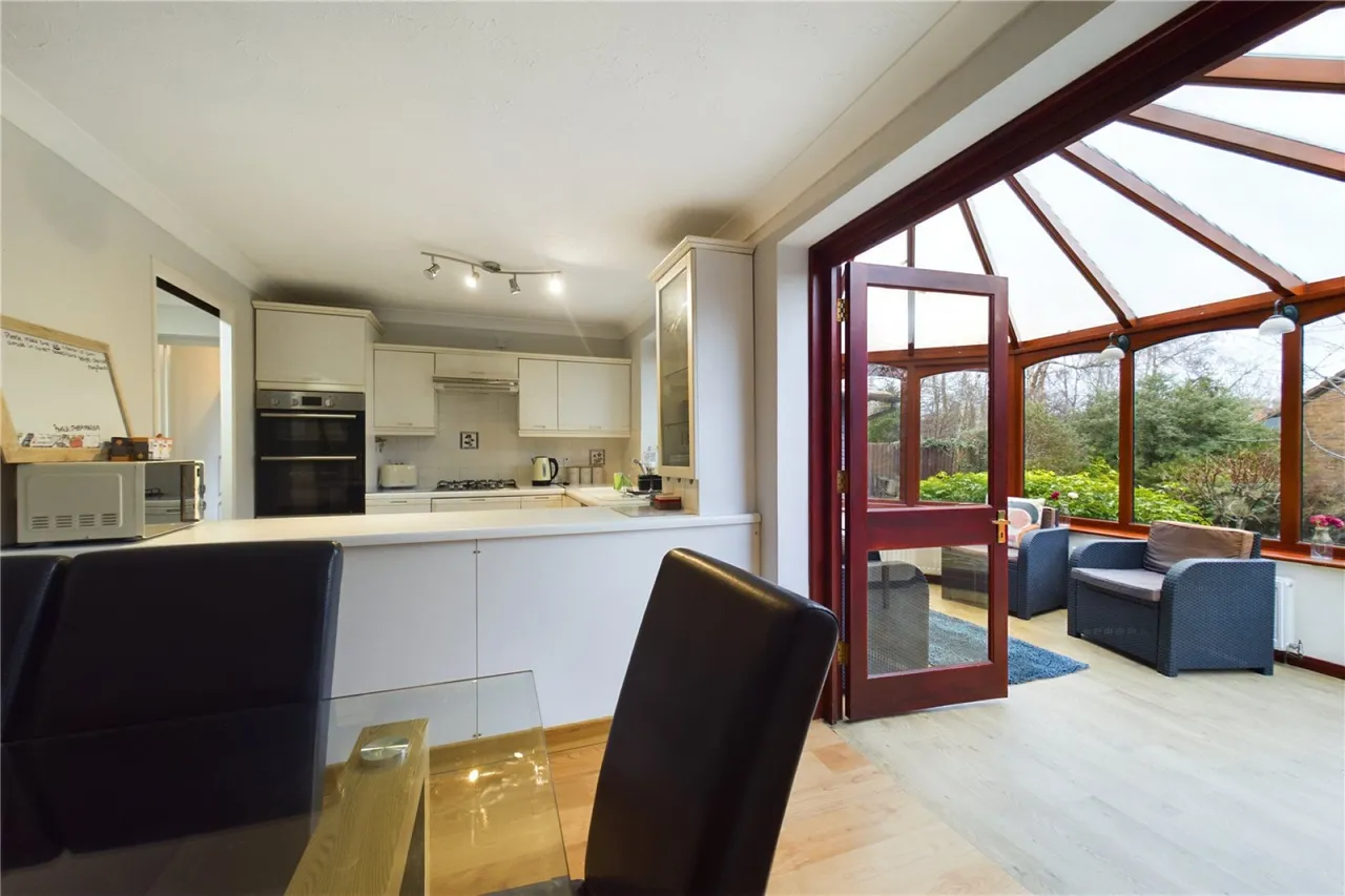 Lamden Way, Burghfield Common, RG7, photo 6