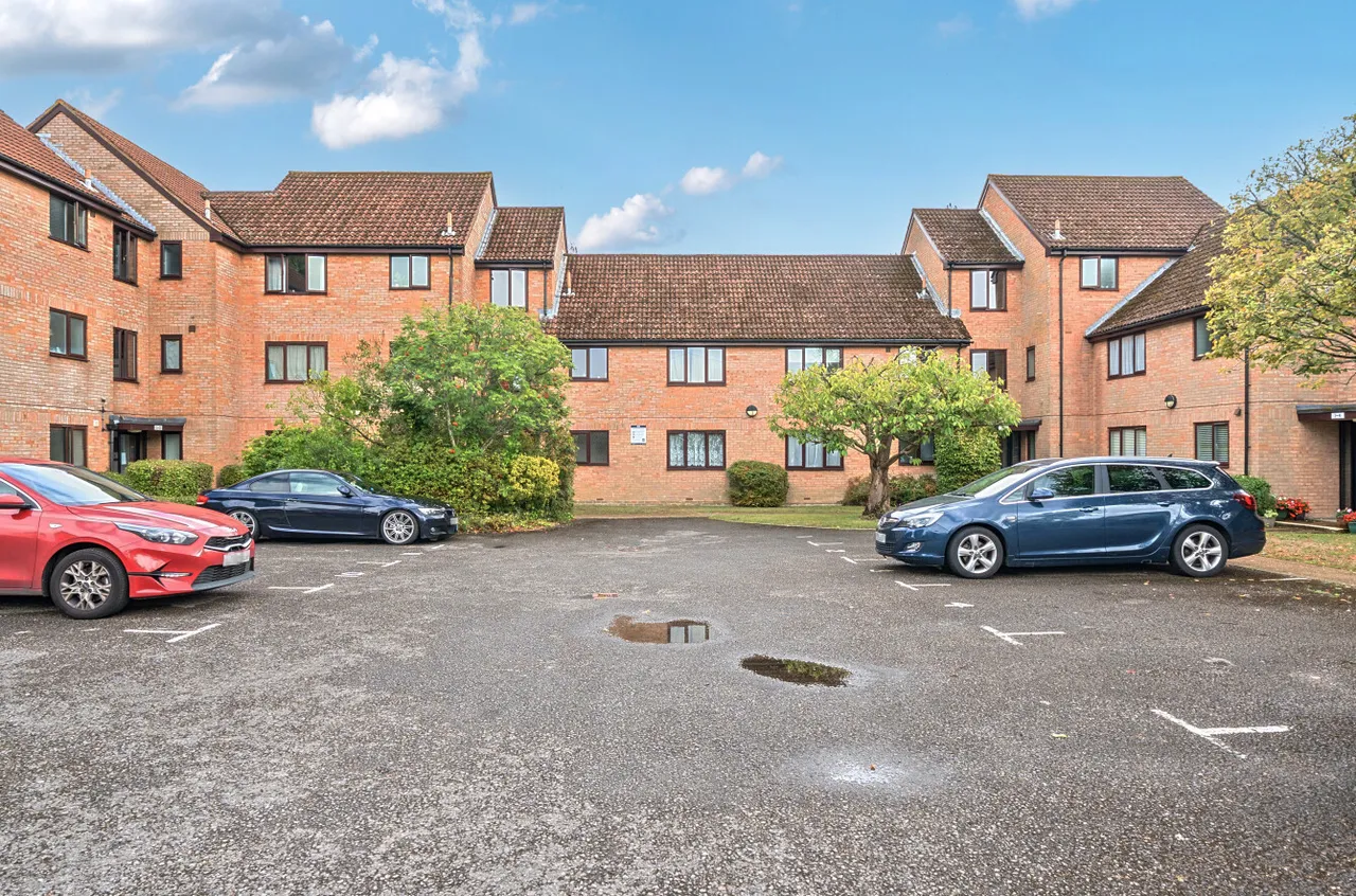 1 bed flat for sale, Oakhill Close, Chandler's Ford, SO53