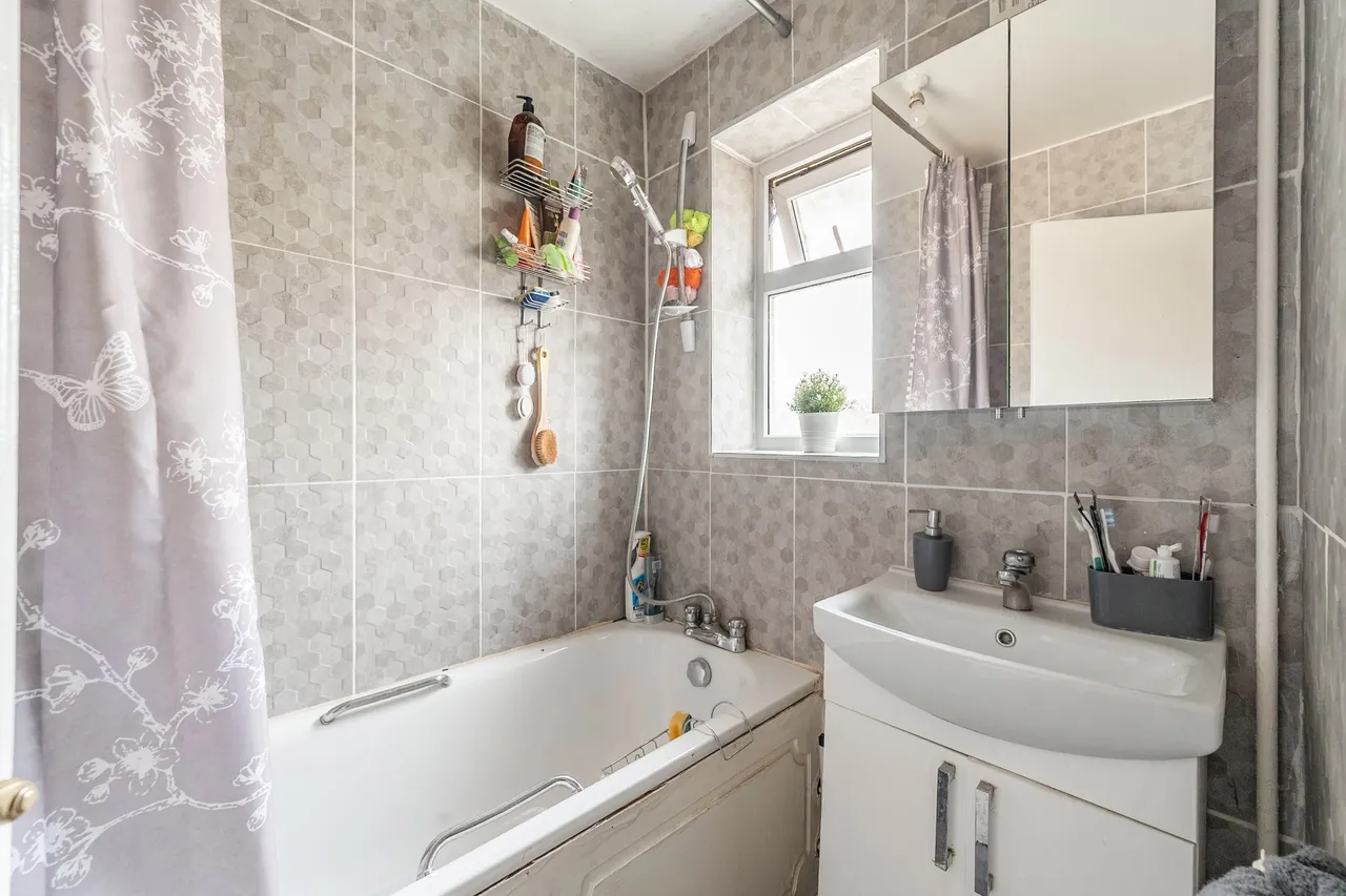 121 Meadfield, Edgware, photo 7