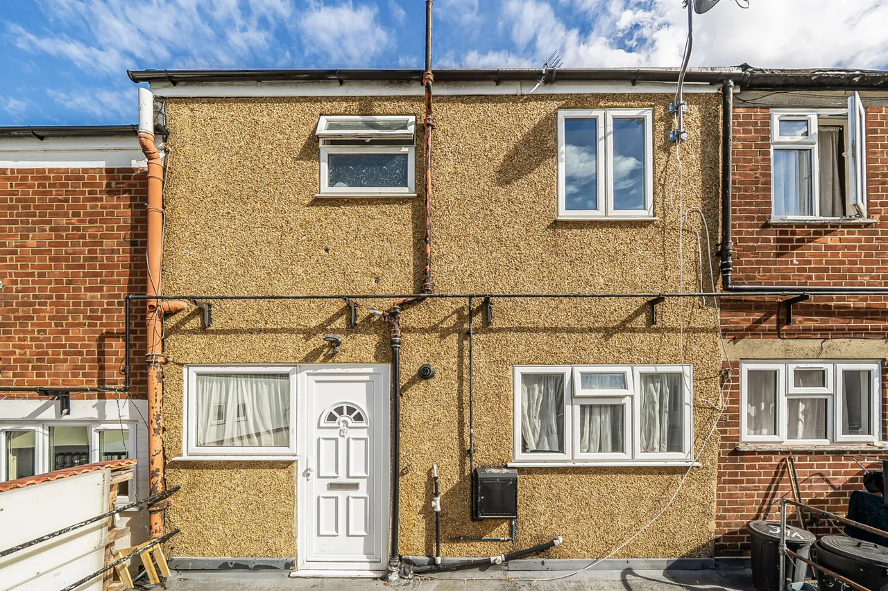 Victoria Road, Ruislip, HA4, photo 20