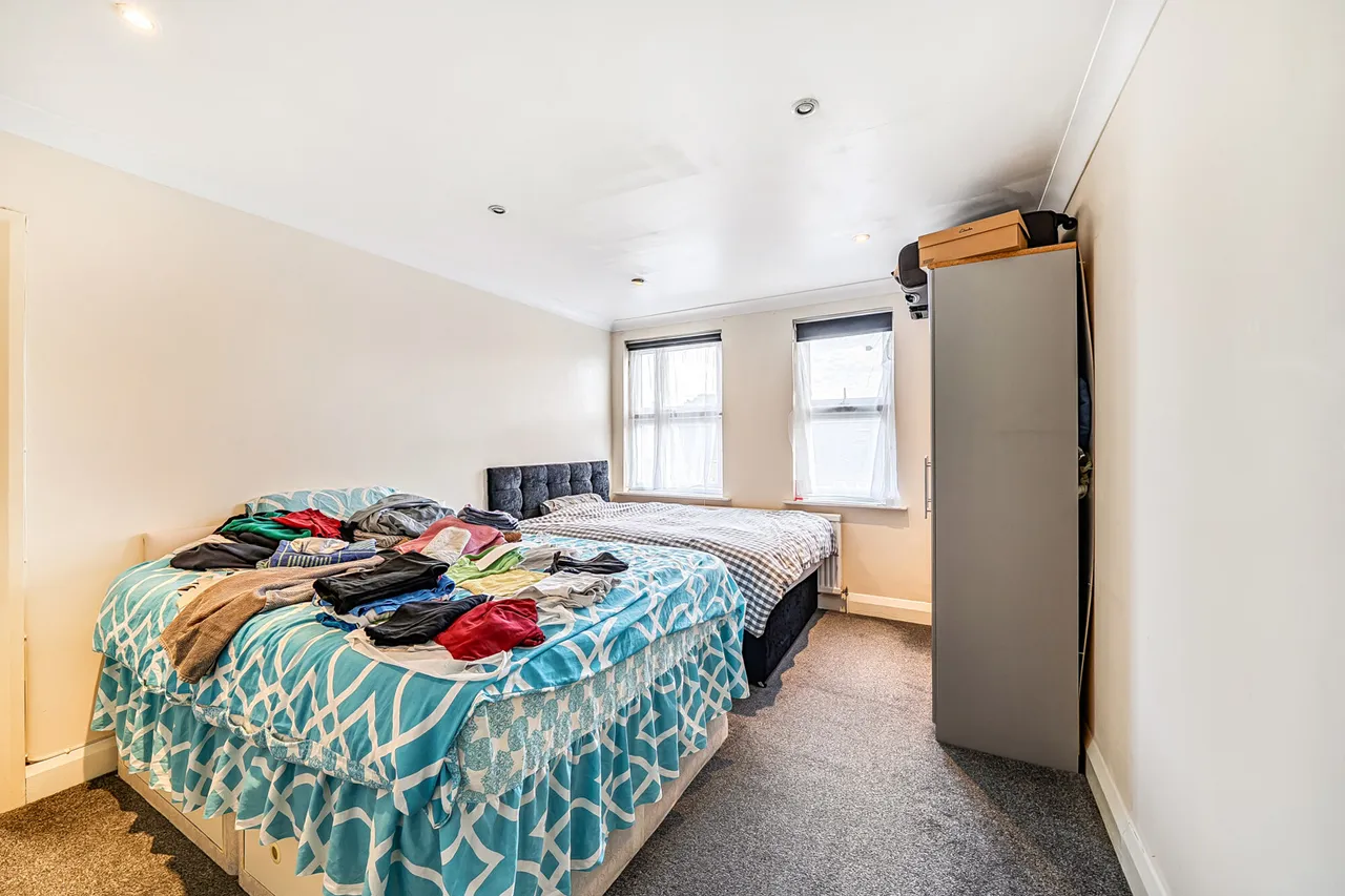 Victoria Road, Ruislip, HA4, photo 15