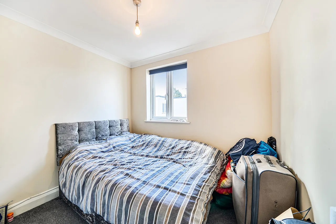 Victoria Road, Ruislip, HA4, photo 7