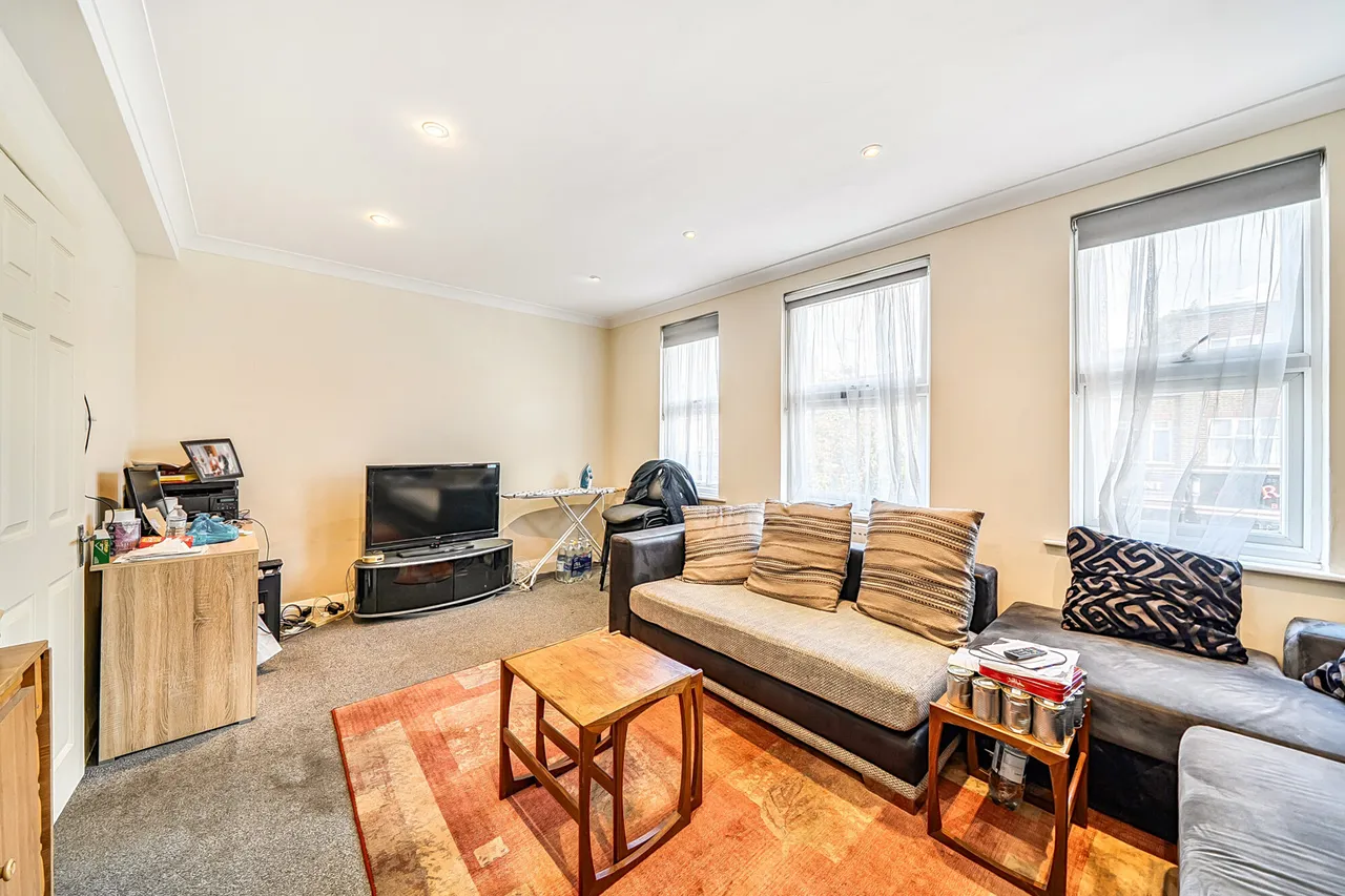 Victoria Road, Ruislip, HA4, photo 11
