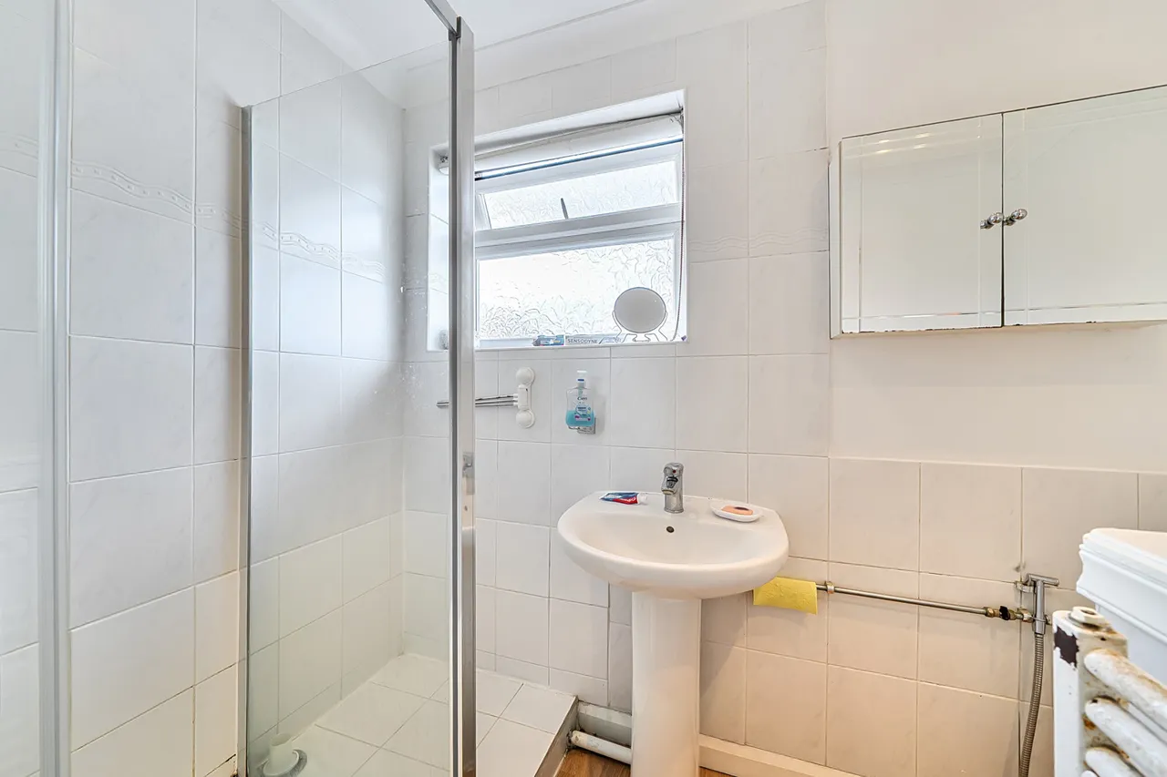 Victoria Road, Ruislip, HA4, photo 19