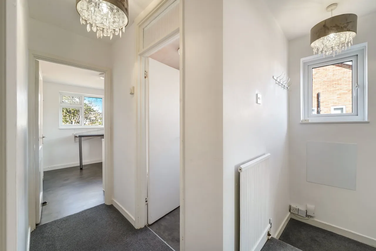 Nightingale Drive, West Ewell, KT19, photo 12