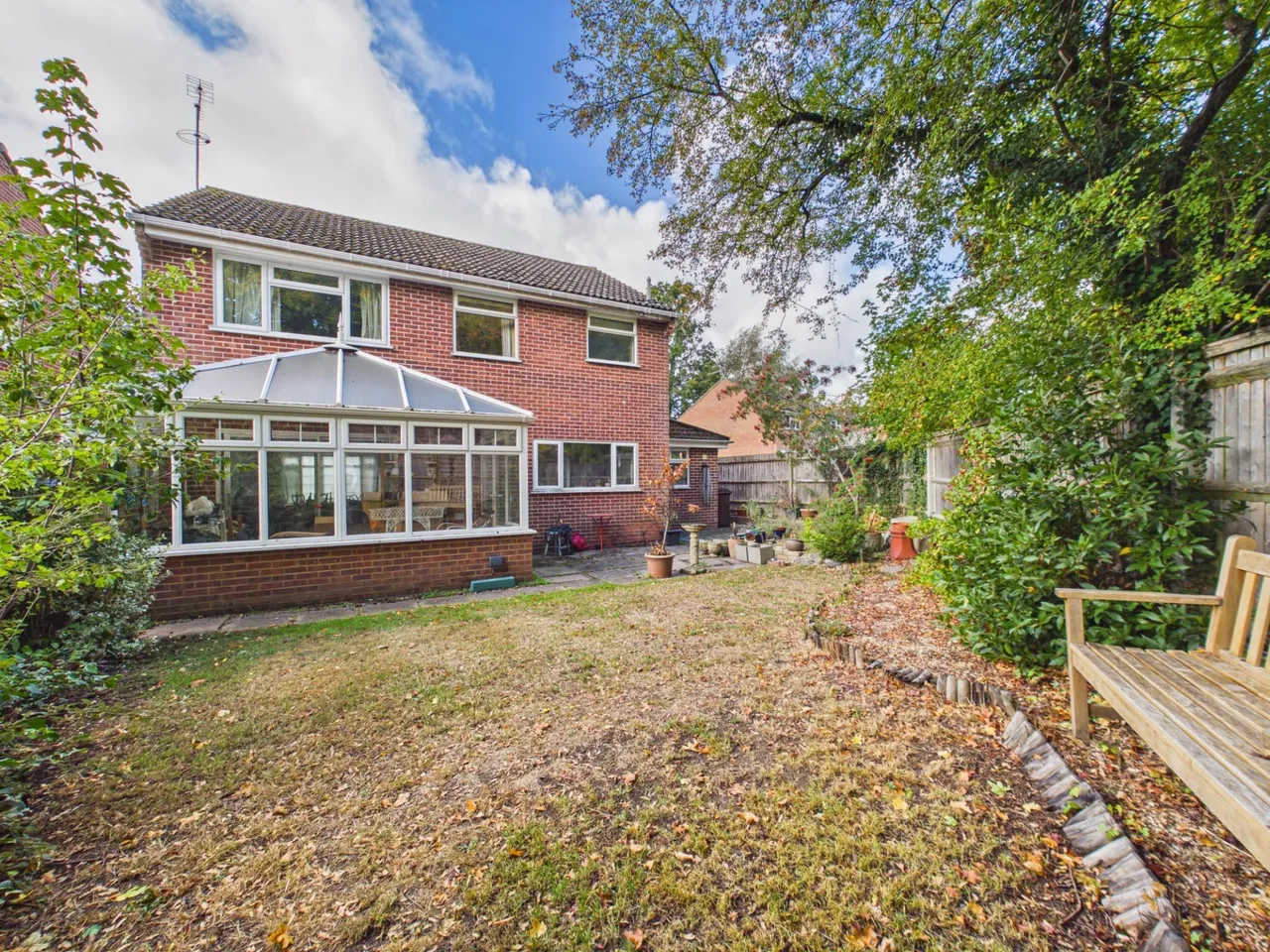 Sheridan Crescent, Baughurst, RG26, photo 17
