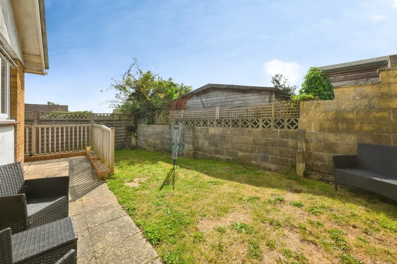Nicholas Close, Brading, PO36, photo 33
