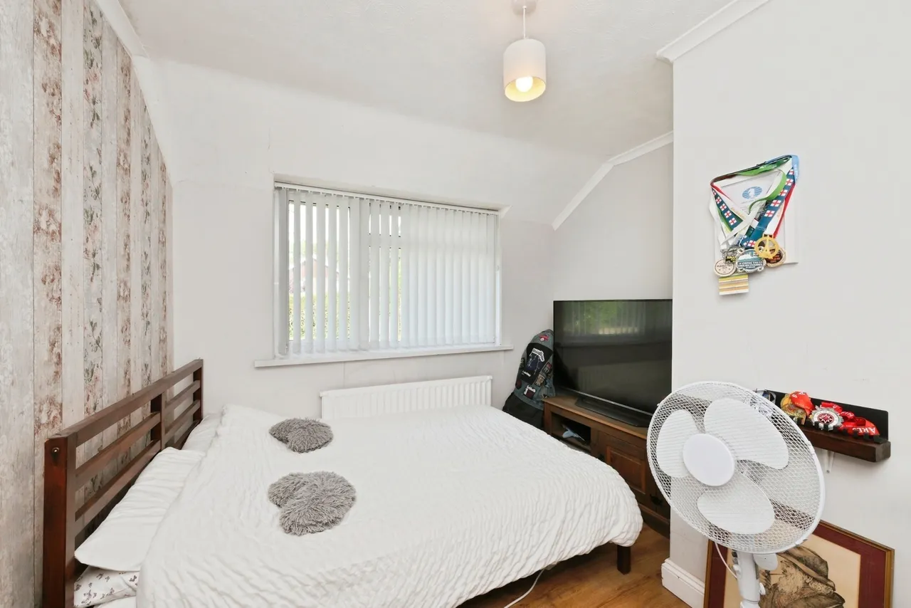 Nicholas Close, Brading, PO36, photo 42