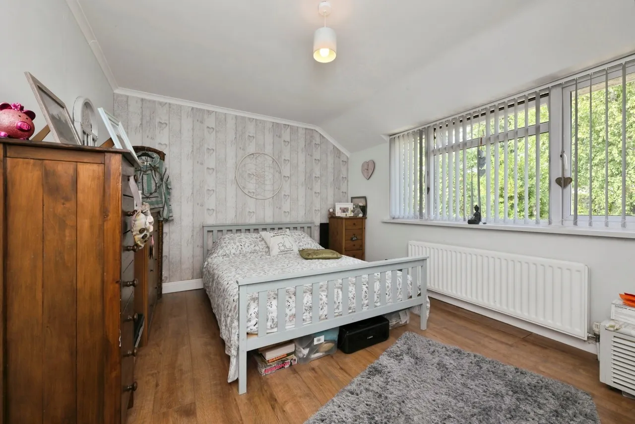 Nicholas Close, Brading, PO36, photo 18