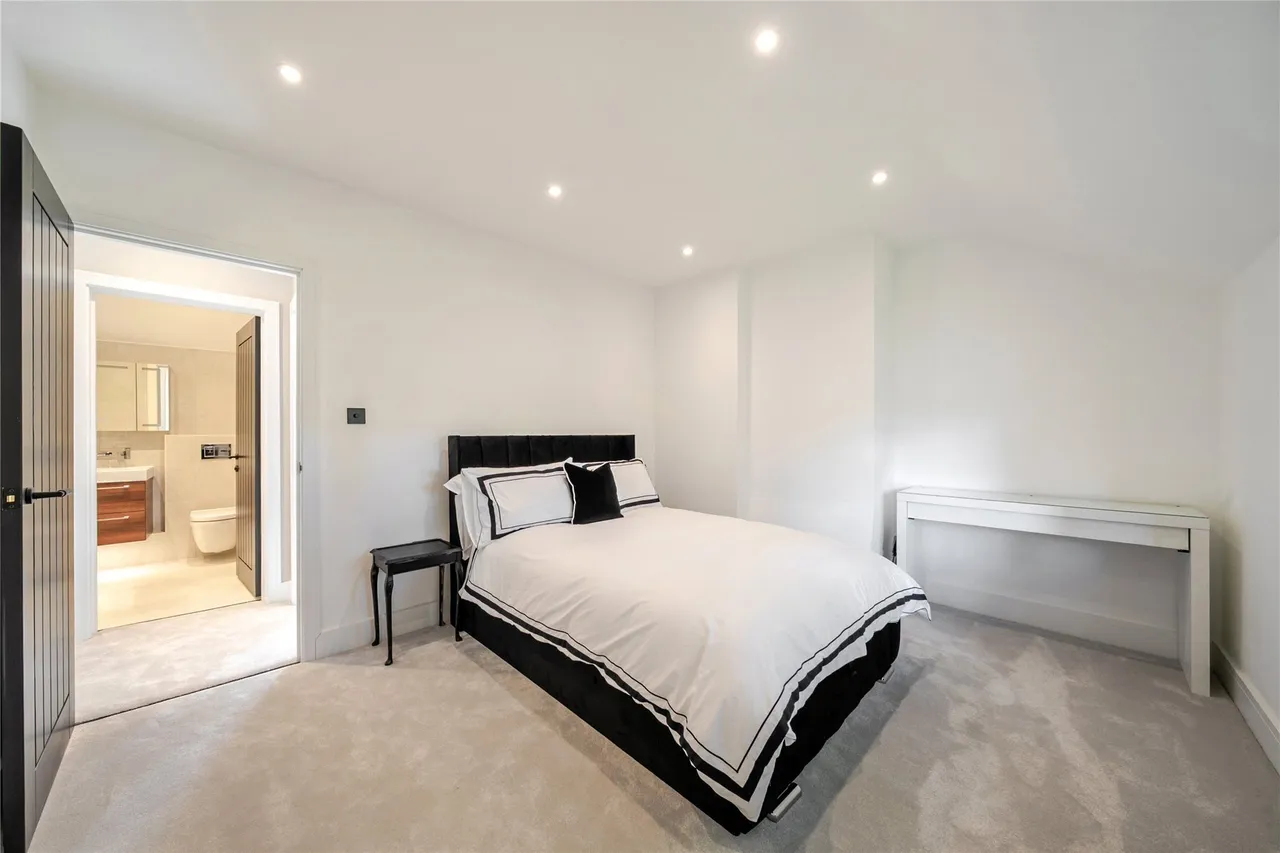 Main Road, Knockholt, TN14, photo 15