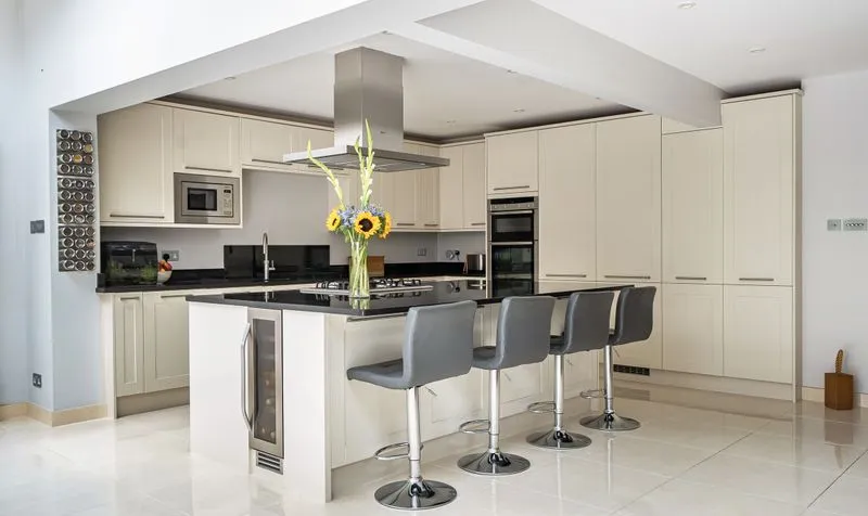 Petters Road, Ashtead, KT21, photo 5