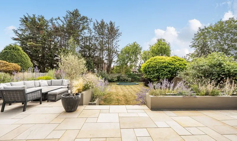 Petters Road, Ashtead, KT21, photo 10