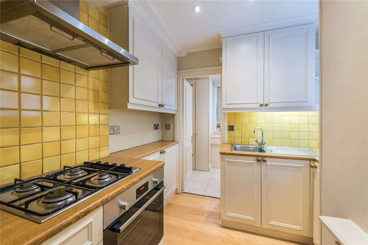 Redesdale Street, Chelsea, SW3, photo 2