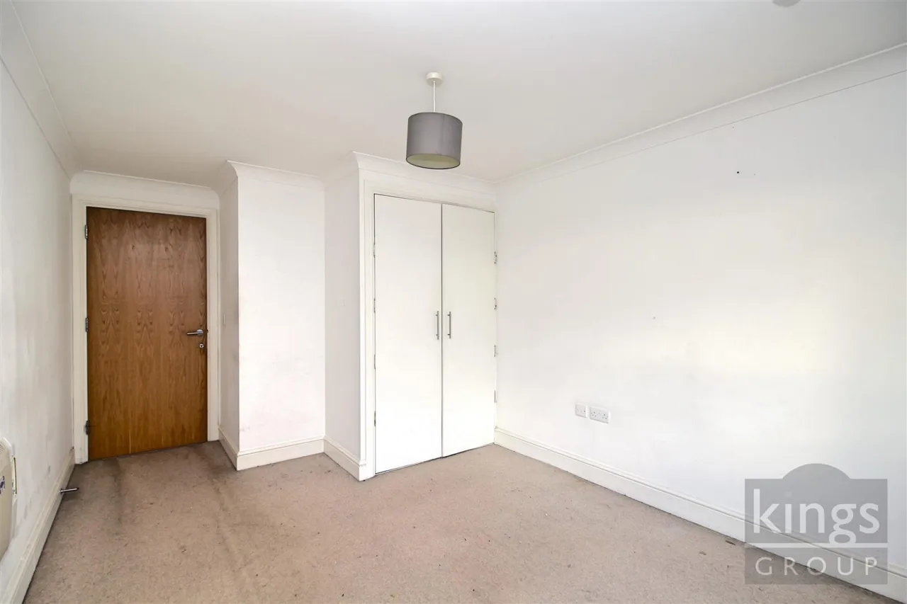 Geary Court, Edmonton, N9, photo 5