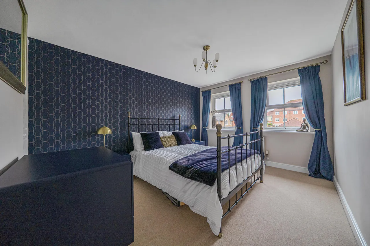 Woodford Close, Devizes, SN10, photo 16