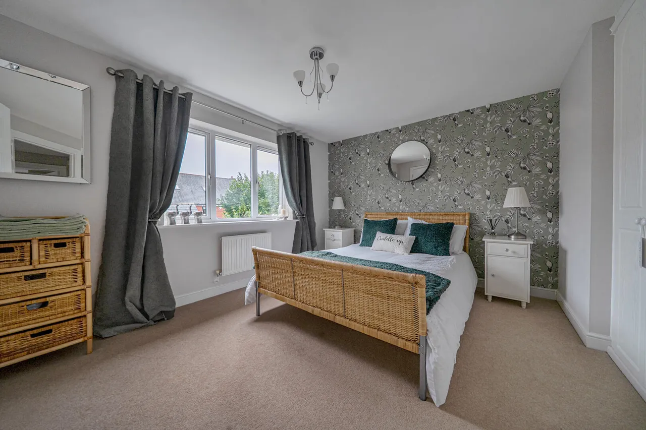 Woodford Close, Devizes, SN10, photo 8