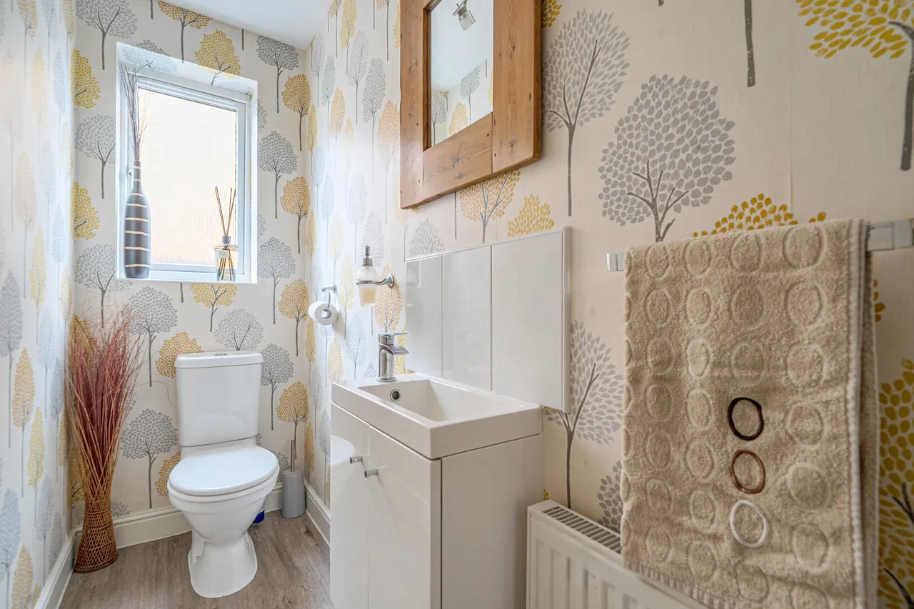 Woodford Close, Devizes, SN10, photo 15