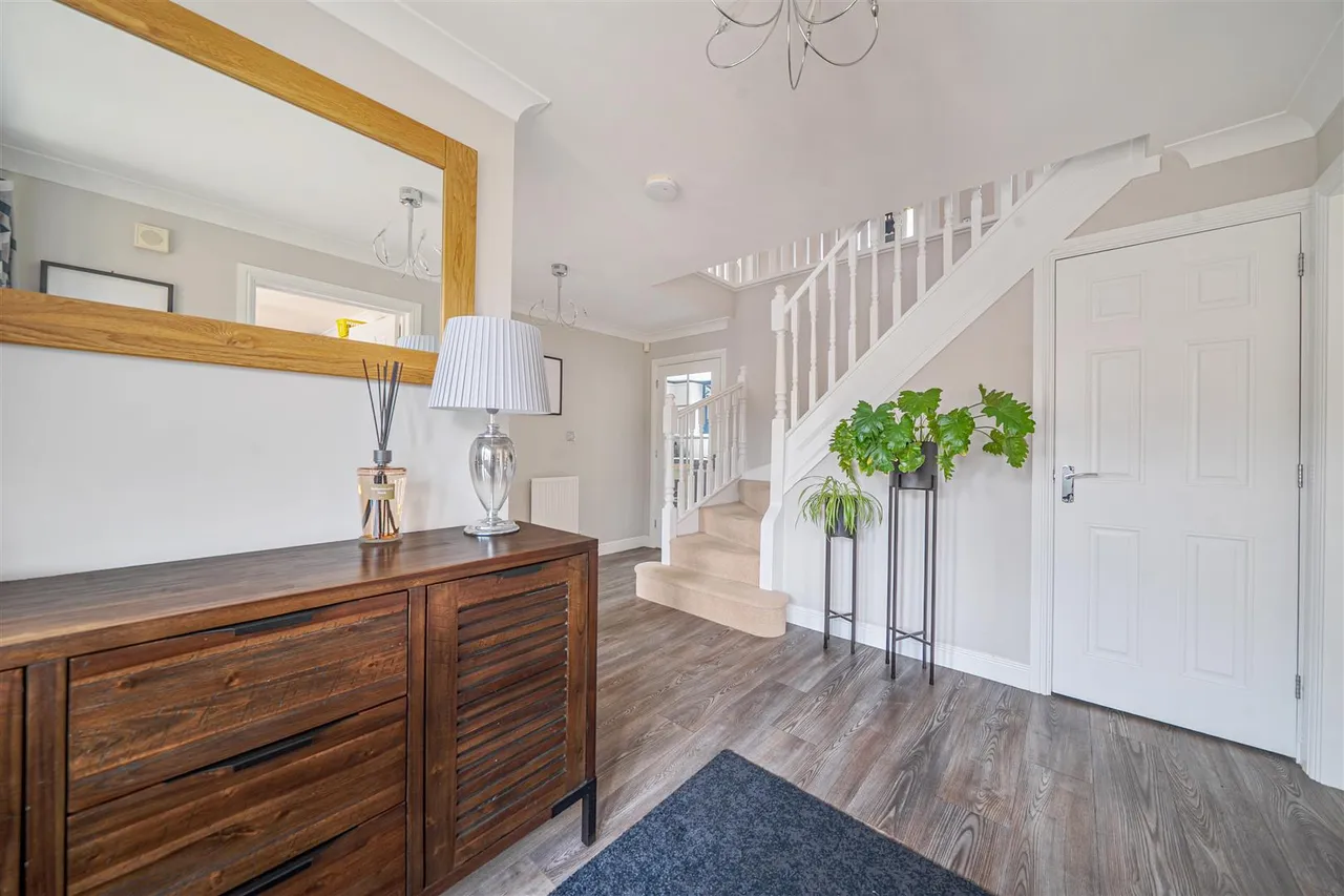 Woodford Close, Devizes, SN10, photo 10