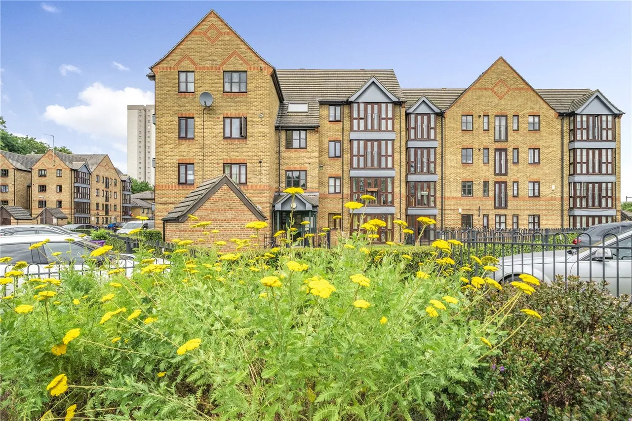 1 bed flat to rent, Wellington Way, London, E3