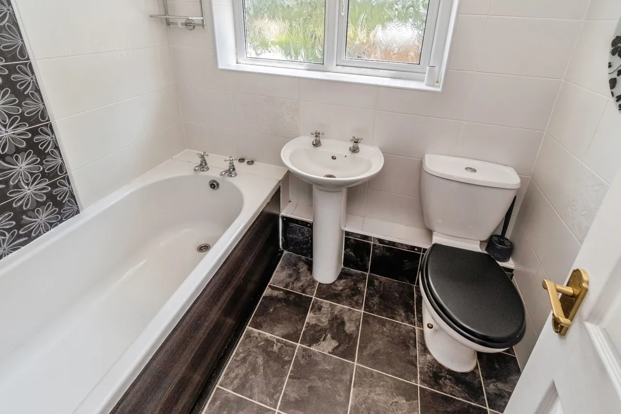 Telford Close, Burntwood, Staffordshire, WS7, photo 21