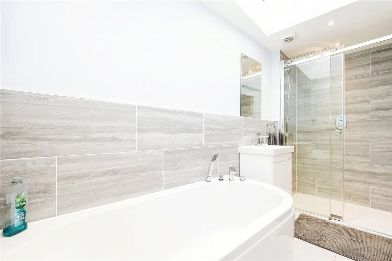 New Wanstead, Wanstead, London, E11, photo 13