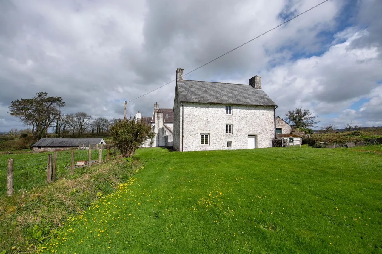 Heol Ddu Farm, Cefneithin, photo 41