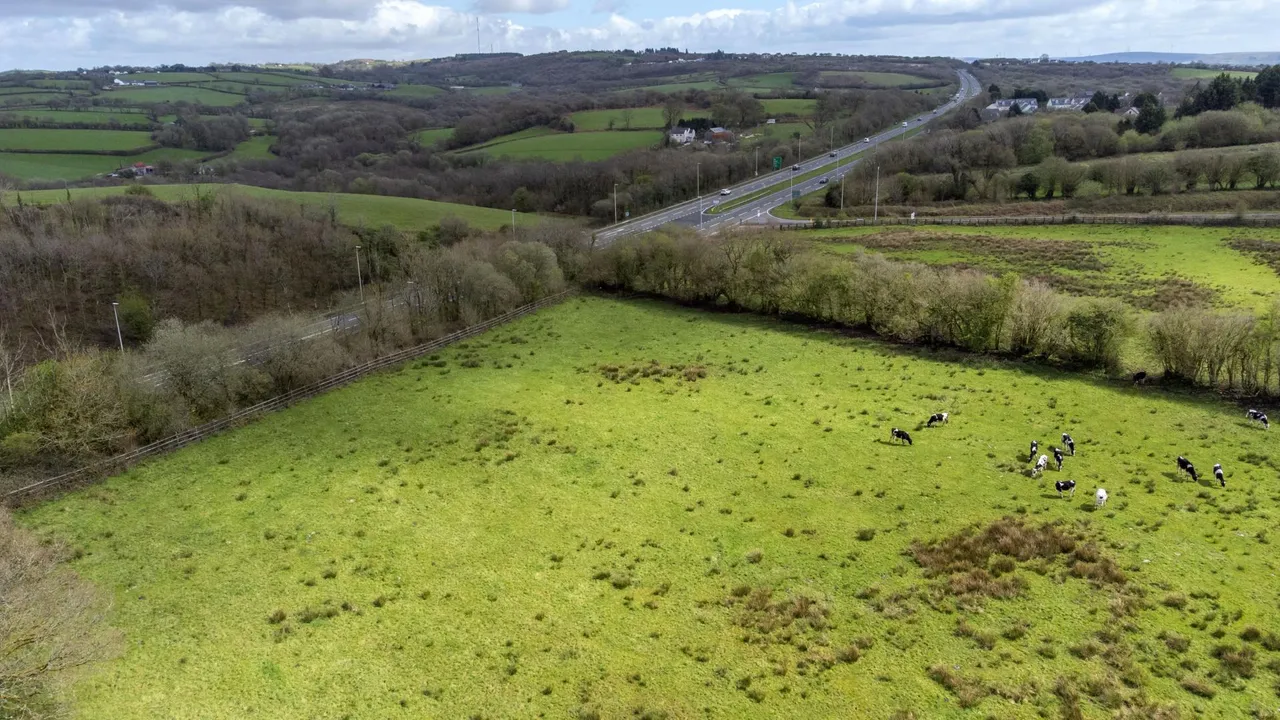 Heol Ddu Farm, Cefneithin, photo 33
