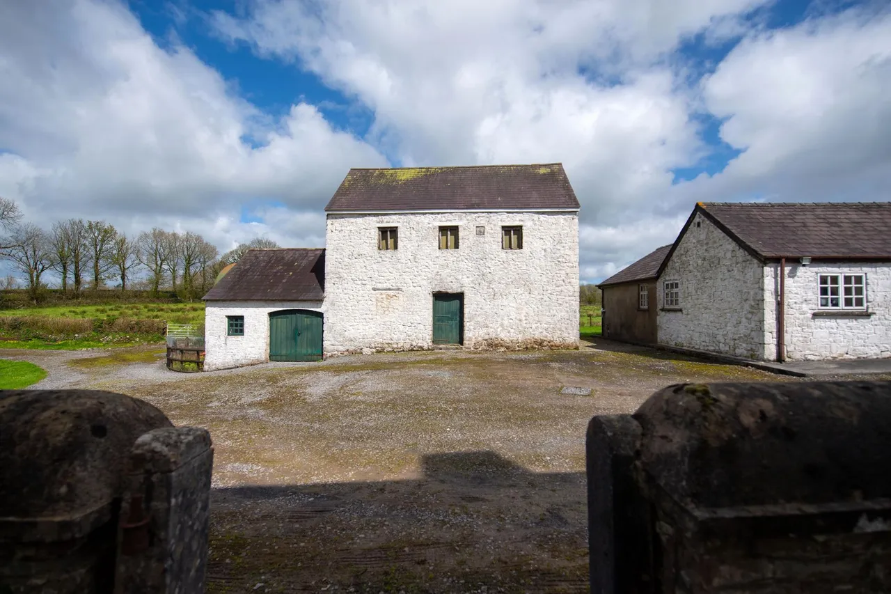 Heol Ddu Farm, Cefneithin, photo 39