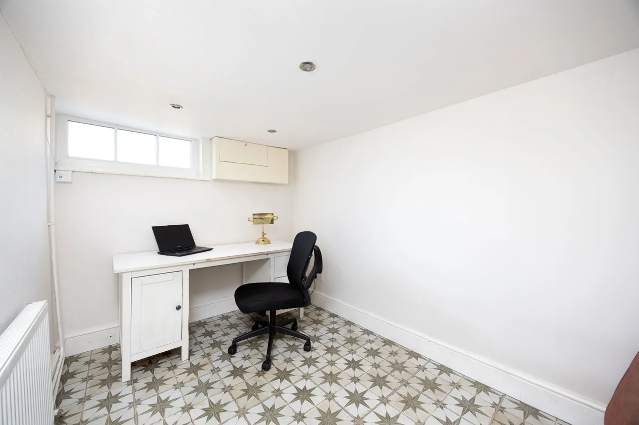 Church Street, Market Lavington, SN10, photo 10