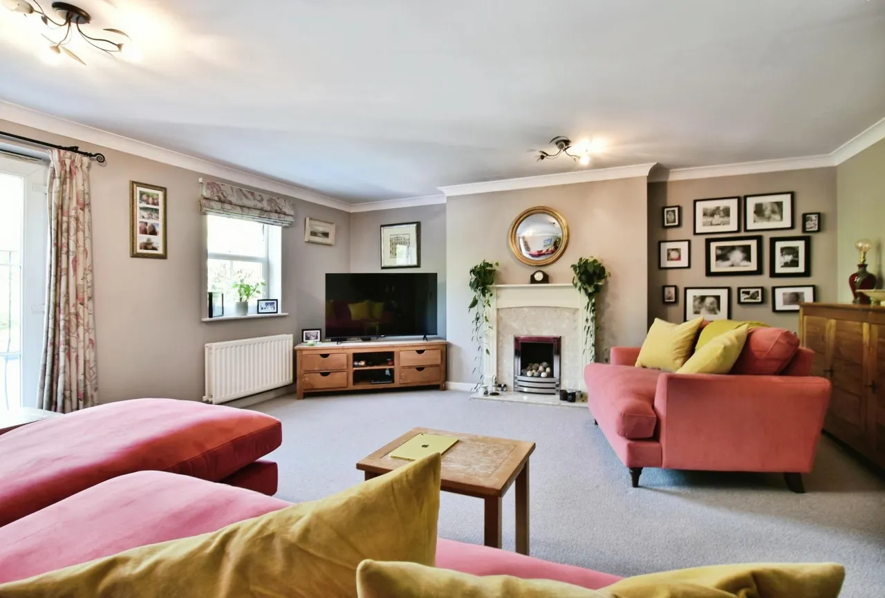 Maryport Drive, Altrincham, WA15, photo 4