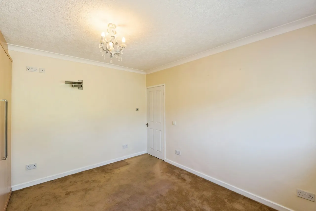 Bromley Close, Fearnhead, Warrington, Cheshire, WA2, photo 12
