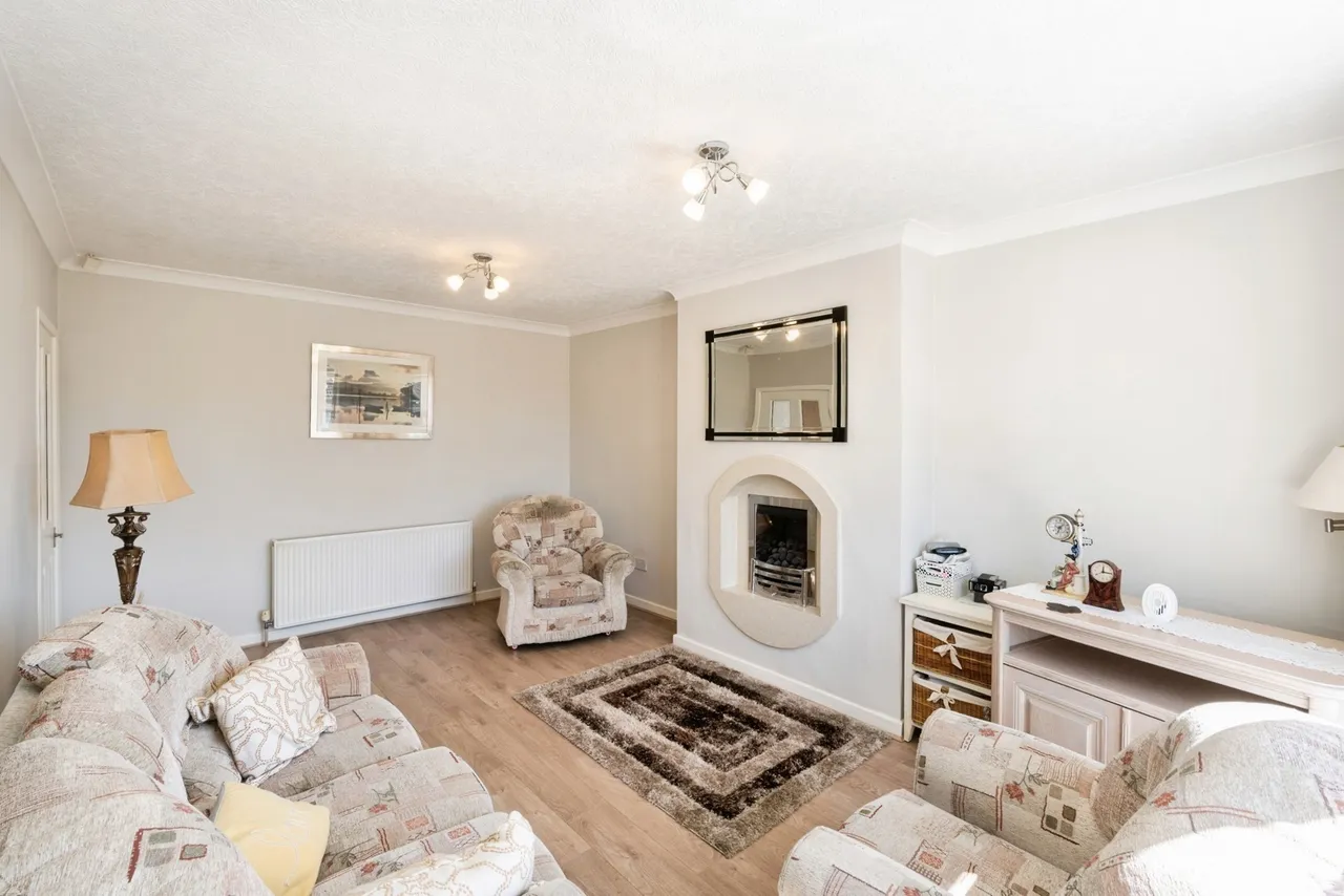 Bromley Close, Fearnhead, Warrington, Cheshire, WA2, photo 8