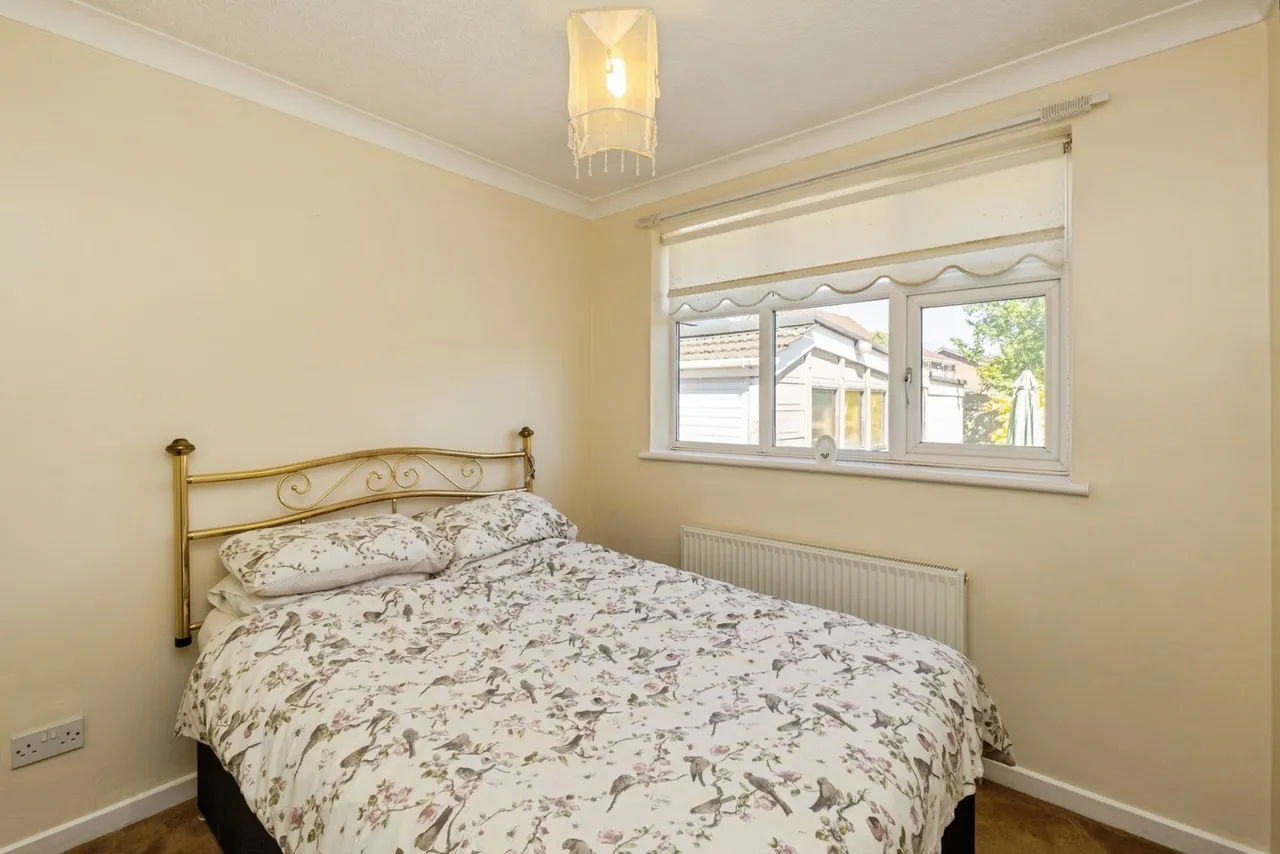 Bromley Close, Fearnhead, Warrington, Cheshire, WA2, photo 7