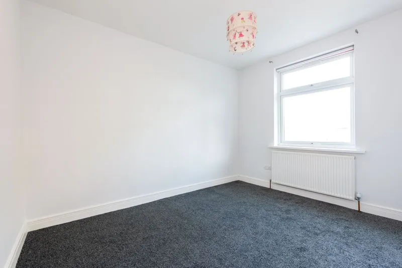 Fairfax Close, Walton-On-Thames KT12 2AJ, photo 7