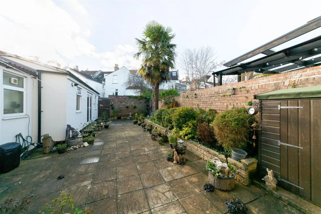 17, Linden Road, Westbury Park, Bristol, BS6 7RJ, photo 32