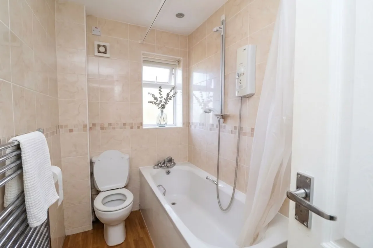 York Place, Shireoaks, S81, photo 4
