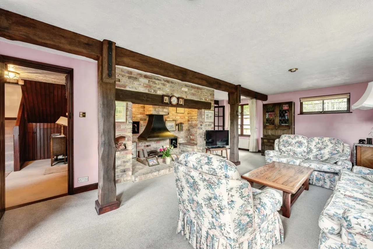 Sycamore Close, Fetcham, KT22, photo 5
