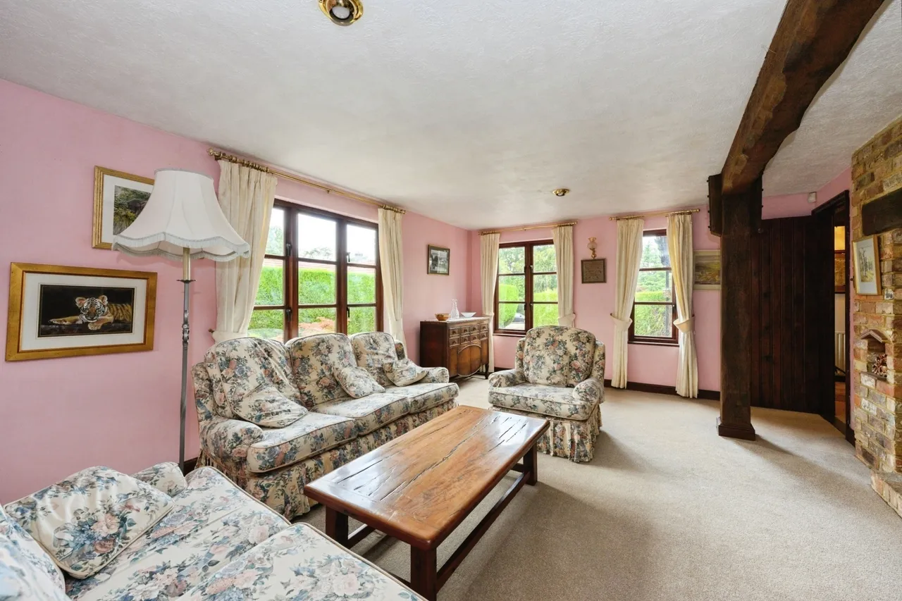 Sycamore Close, Fetcham, KT22, photo 4