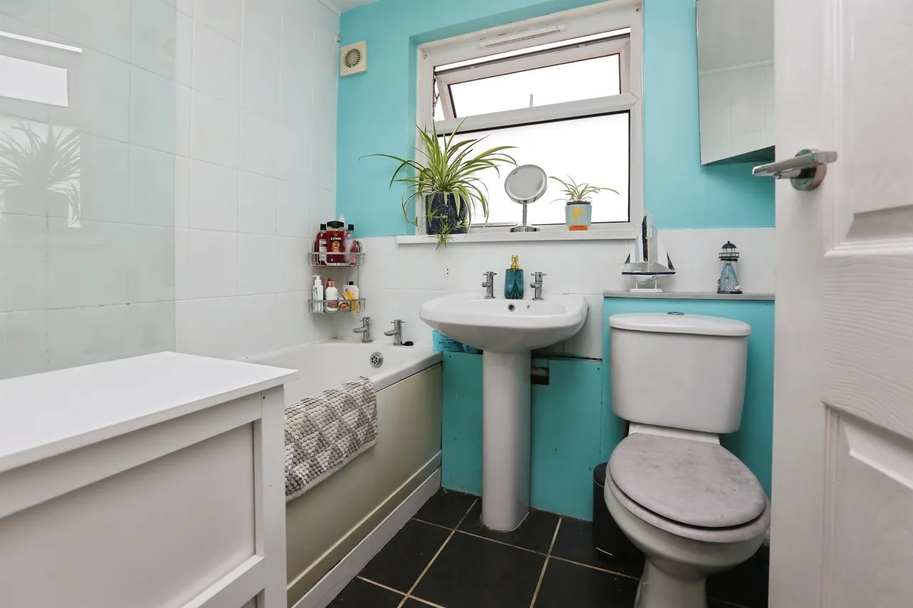Aldermoor Road, Gosport, photo 7